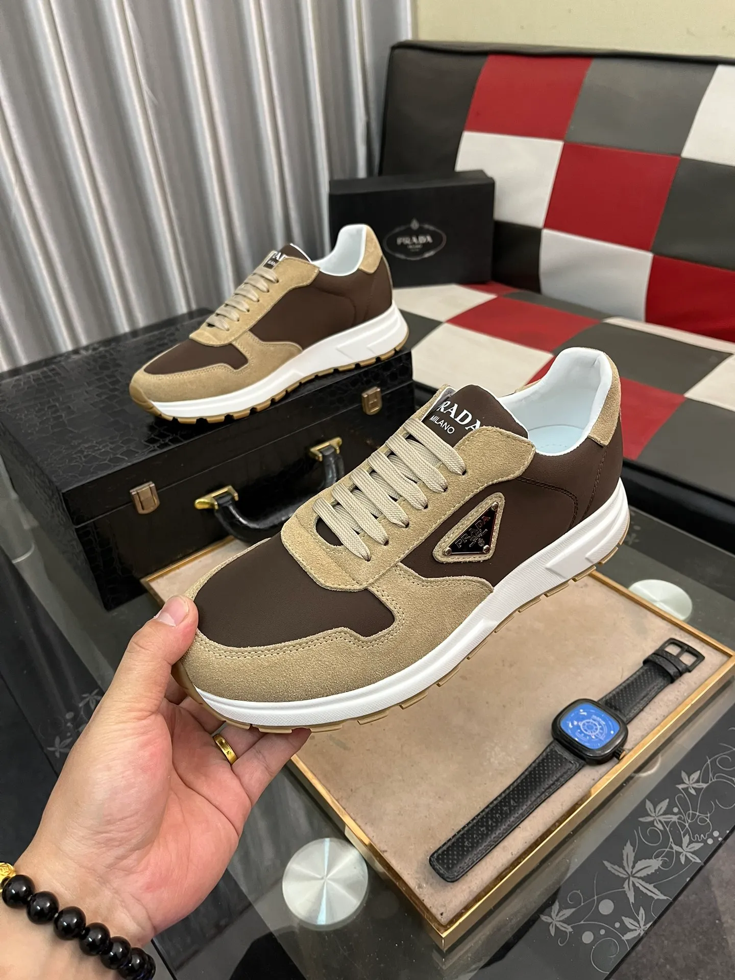 Men's shoes 💰540⌚️⌚️【PRADA】Prada - High-end quality casual sports shoes - Upper: calfskin shoe body with branded metal fasteners, - Inner lining: breathable leather lining - Outsole: ultra-light TPU foam·rubber; molded outsole -Super high quality control·Fine workmanship: highlighted (high-end·luxury·grade) -Size: 38-444️⃣Colors available